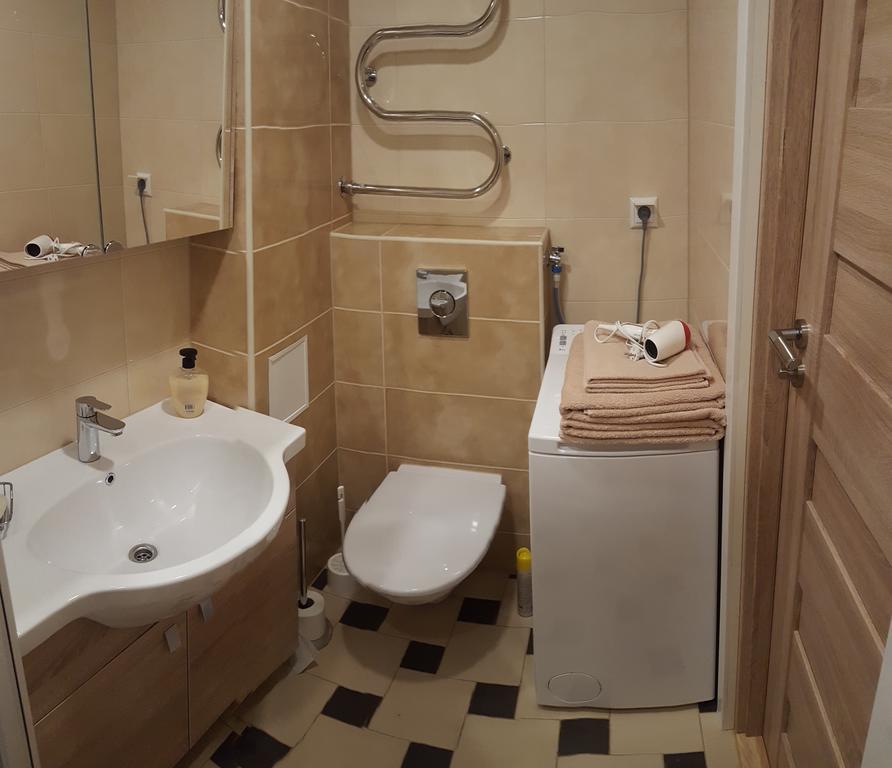 Lux Apartment Pärnu Esterno foto